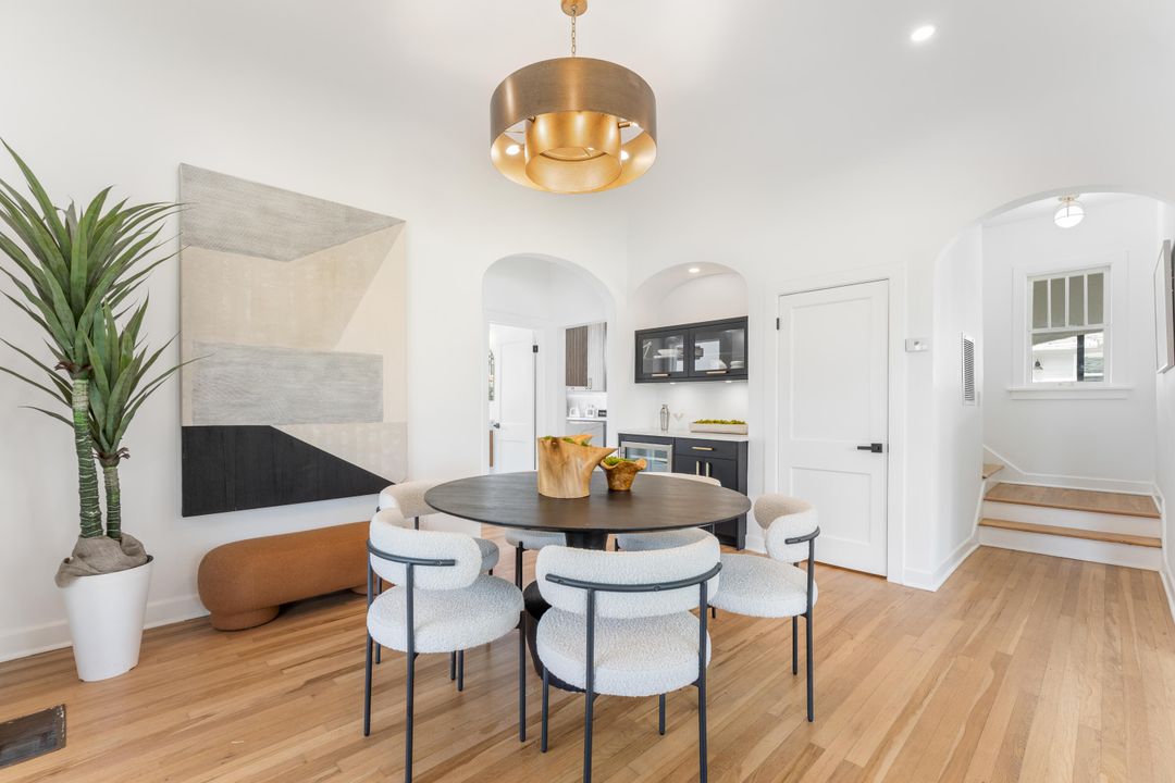 Active With Contract: $2,950,000 (4 beds, 4 baths, 2398 Square Feet)