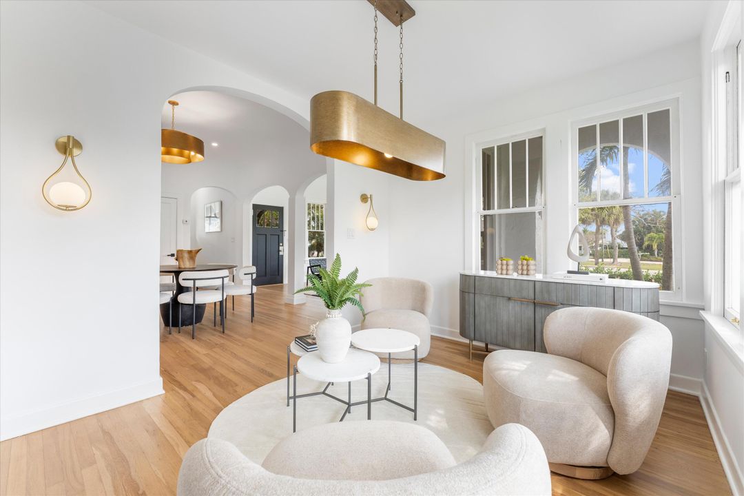 Active With Contract: $2,950,000 (4 beds, 4 baths, 2398 Square Feet)