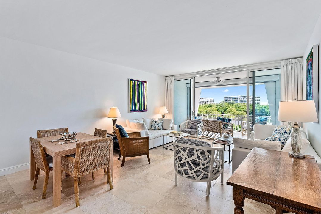 Active With Contract: $1,470,000 (2 beds, 2 baths, 1168 Square Feet)