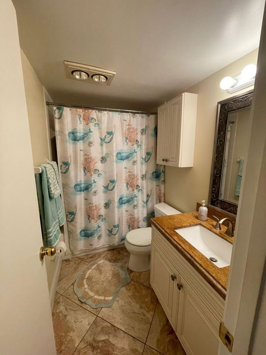 待售: $230,000 (2 贝兹, 2 浴室, 954 平方英尺)