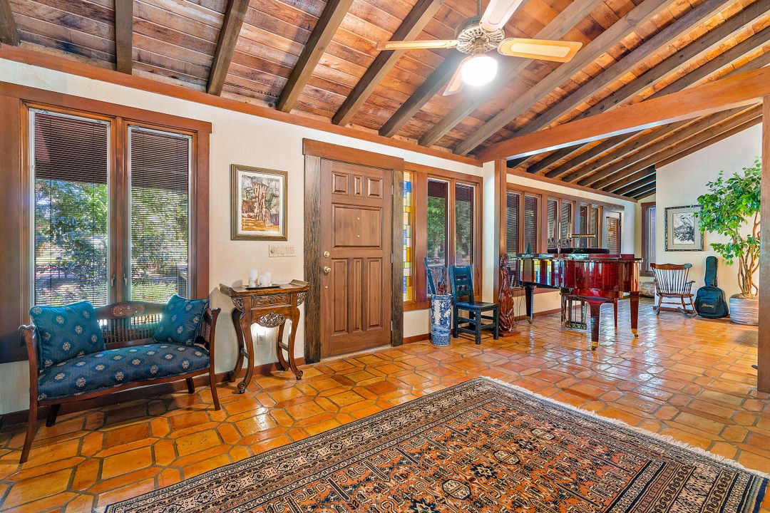 Activo con contrato: $4,750,000 (5 camas, 5 baños, 6174 Pies cuadrados)