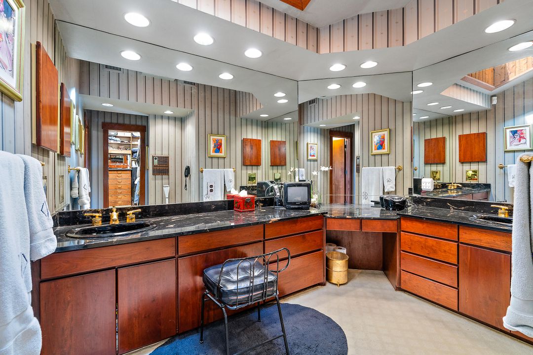 Activo con contrato: $4,750,000 (5 camas, 5 baños, 6174 Pies cuadrados)