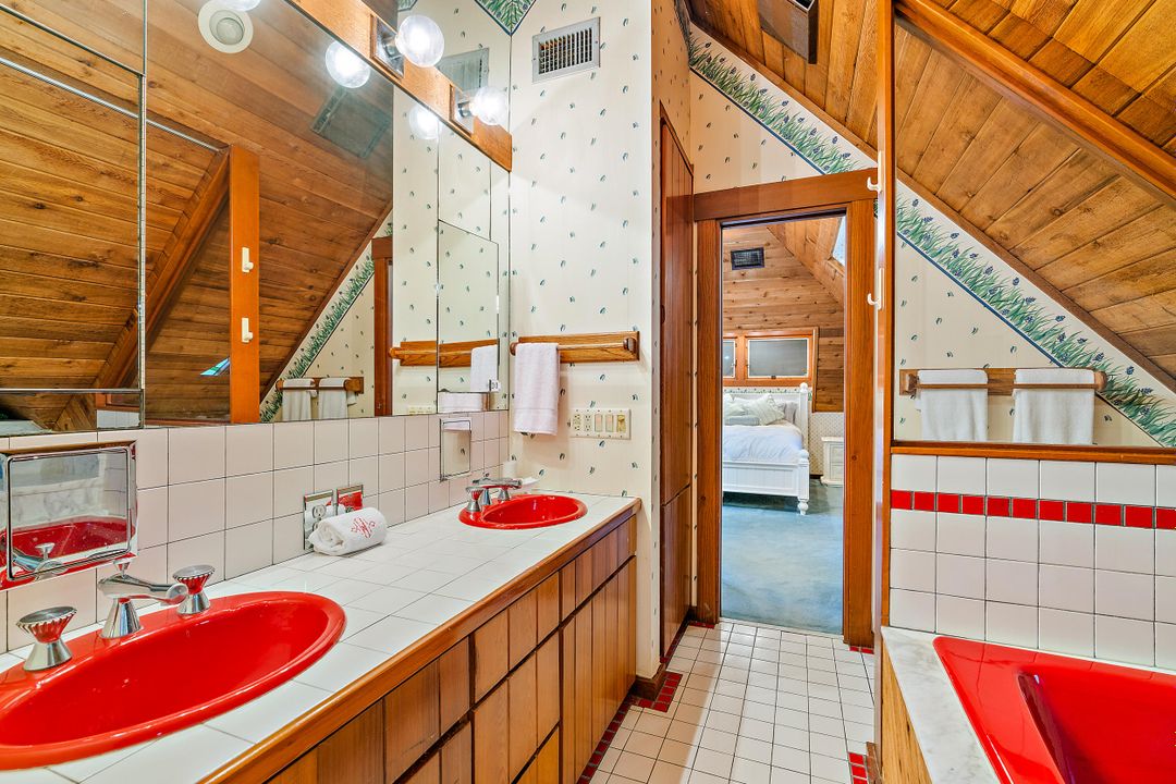 Activo con contrato: $4,750,000 (5 camas, 5 baños, 6174 Pies cuadrados)