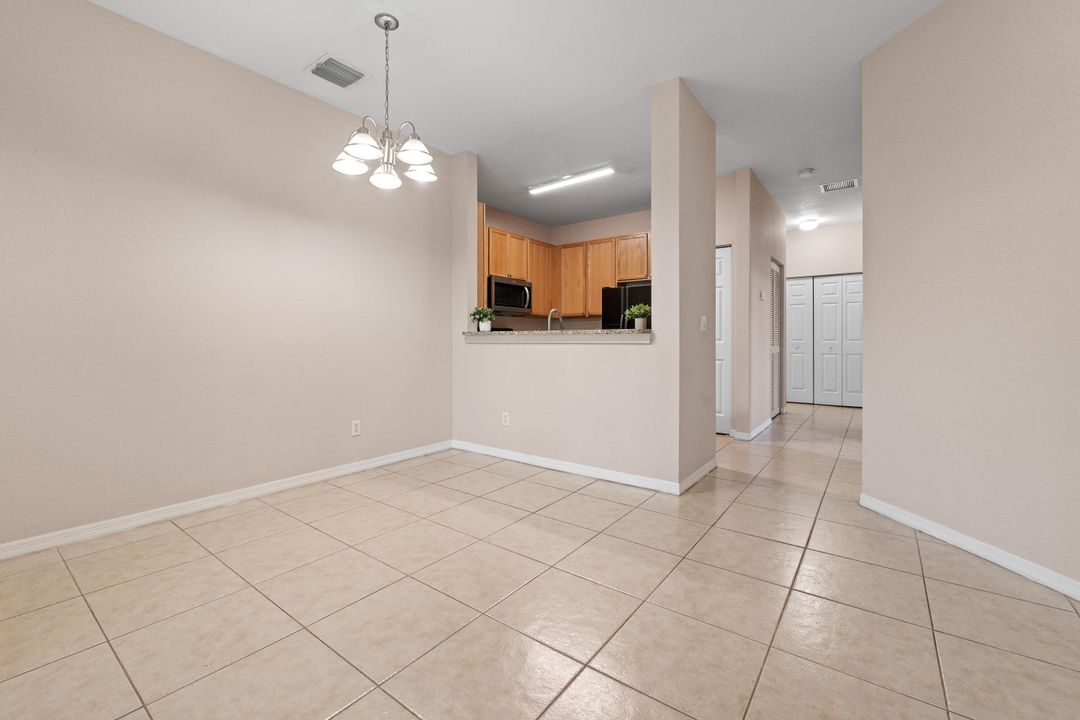 For Sale: $326,999 (3 beds, 2 baths, 1316 Square Feet)