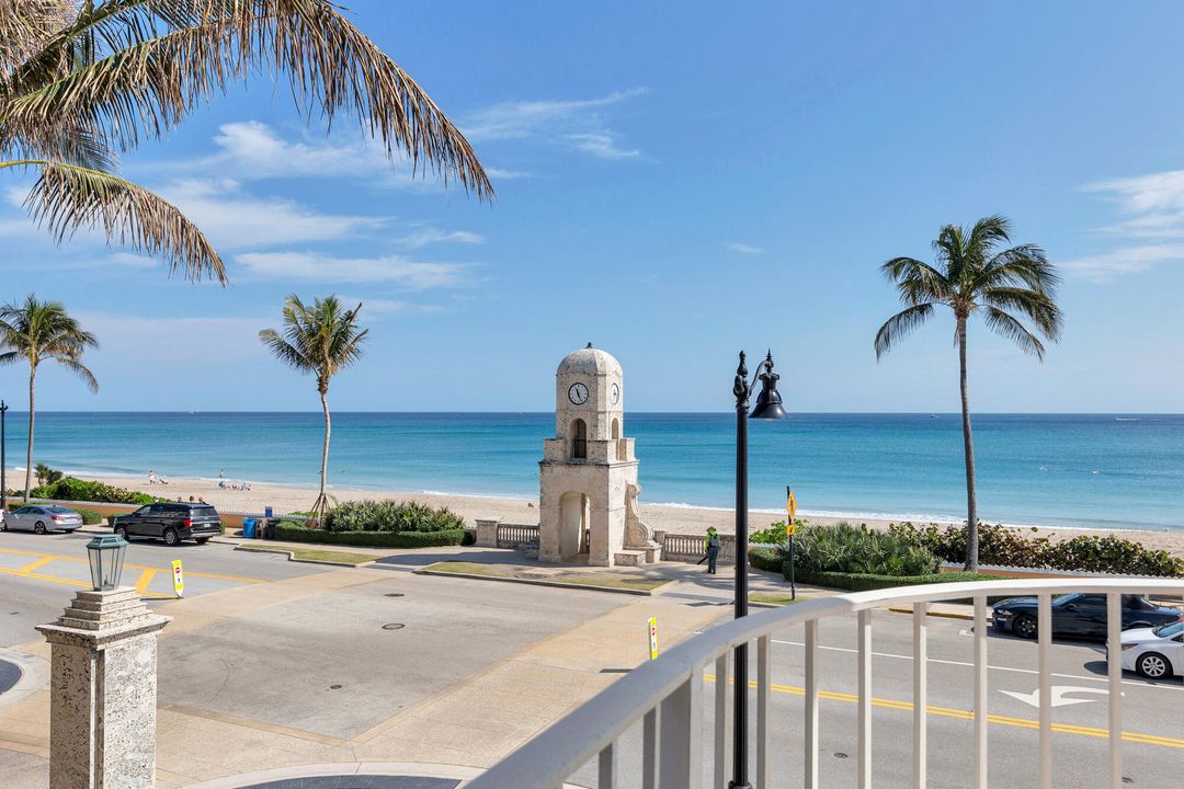Recently Sold: $6,900,000 (3 beds, 3 baths, 2128 Square Feet)