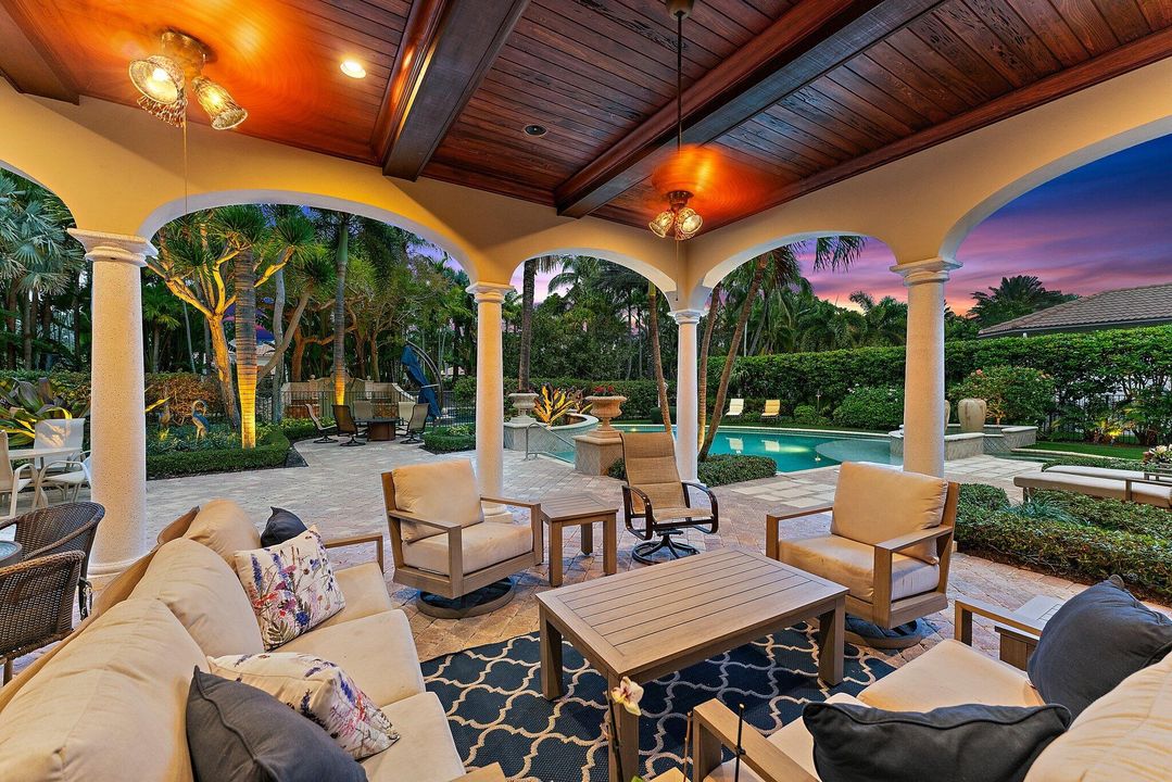 For Sale: $5,950,000 (4 beds, 4 baths, 4662 Square Feet)