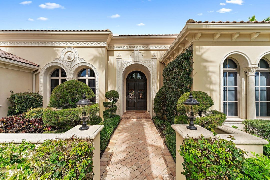 For Sale: $5,950,000 (4 beds, 4 baths, 4662 Square Feet)