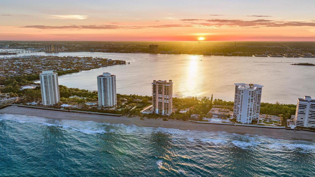 Active With Contract: $3,000,000 (3 beds, 4 baths, 3483 Square Feet)