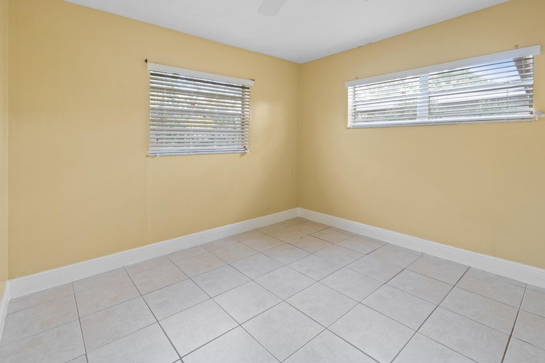 Active With Contract: $2,800 (4 beds, 2 baths, 1205 Square Feet)