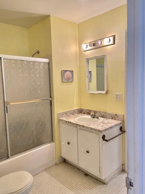 Active With Contract: $169,900 (1 beds, 1 baths, 908 Square Feet)