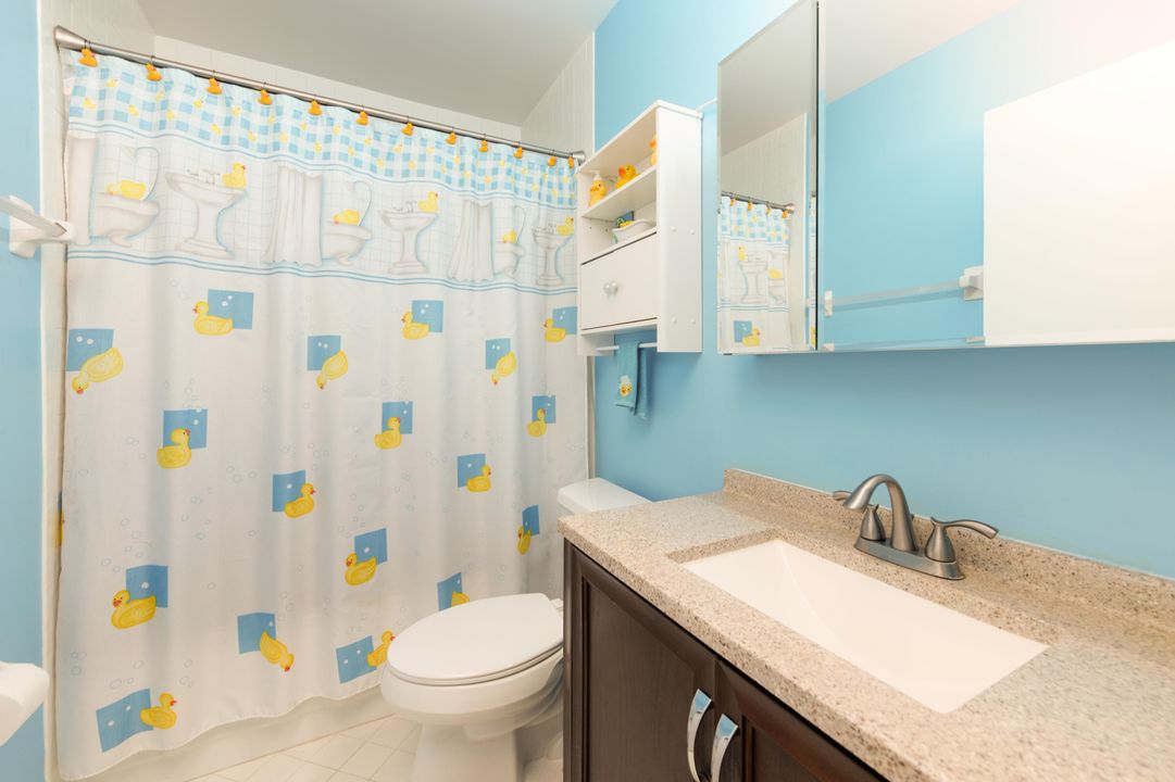 For Sale: $234,000 (2 beds, 2 baths, 1034 Square Feet)