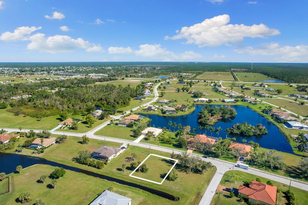 For Sale: $750,000 (4 beds, 2 baths, 2181 Square Feet)