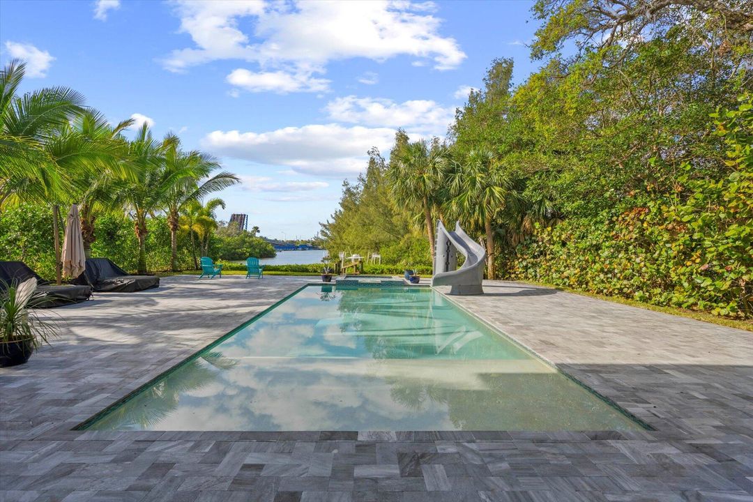For Sale: $5,700,000 (5 beds, 4 baths, 5164 Square Feet)
