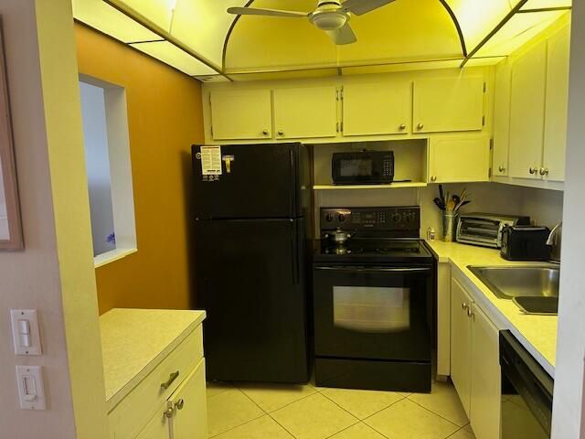 For Sale: $125,000 (1 beds, 1 baths, 715 Square Feet)