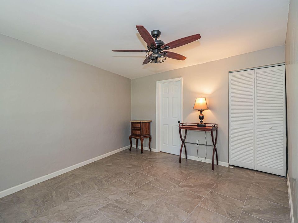 For Sale: $375,000 (3 beds, 3 baths, 1795 Square Feet)