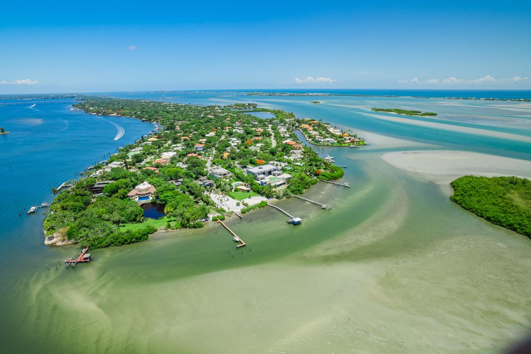 Active With Contract: $1,200,000 (4 beds, 3 baths, 3468 Square Feet)