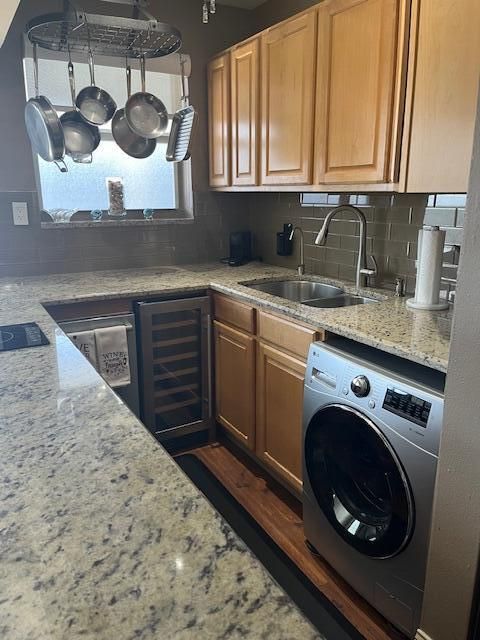 For Sale: $76,400 (1 beds, 1 baths, 484 Square Feet)