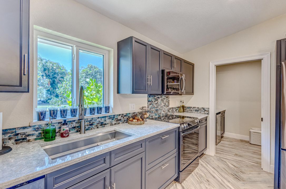 For Sale: $1,497,000 (3 beds, 2 baths, 2328 Square Feet)
