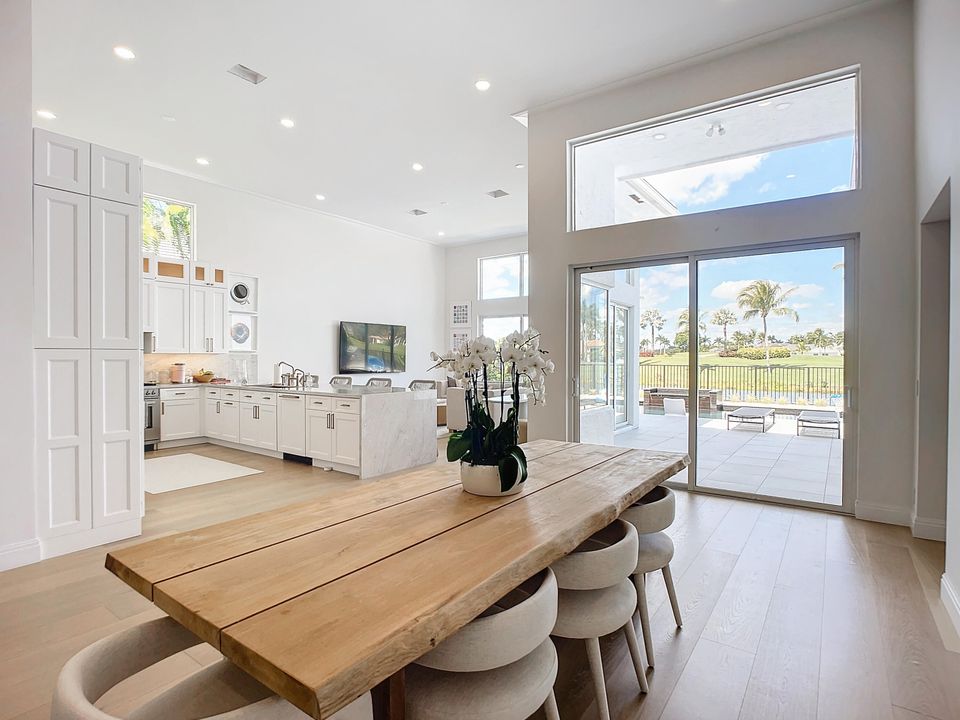 Active With Contract: $2,200,000 (3 beds, 3 baths, 2585 Square Feet)