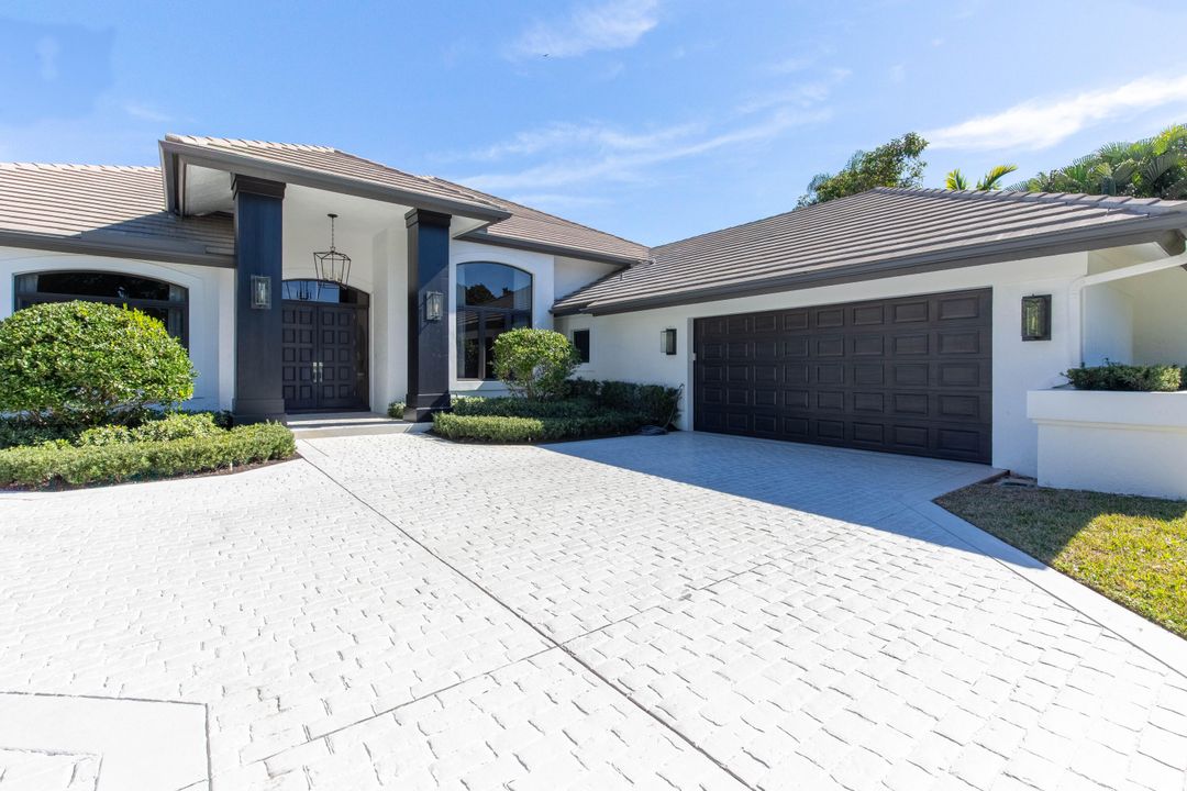Recently Sold: $5,350,000 (4 beds, 5 baths, 4808 Square Feet)