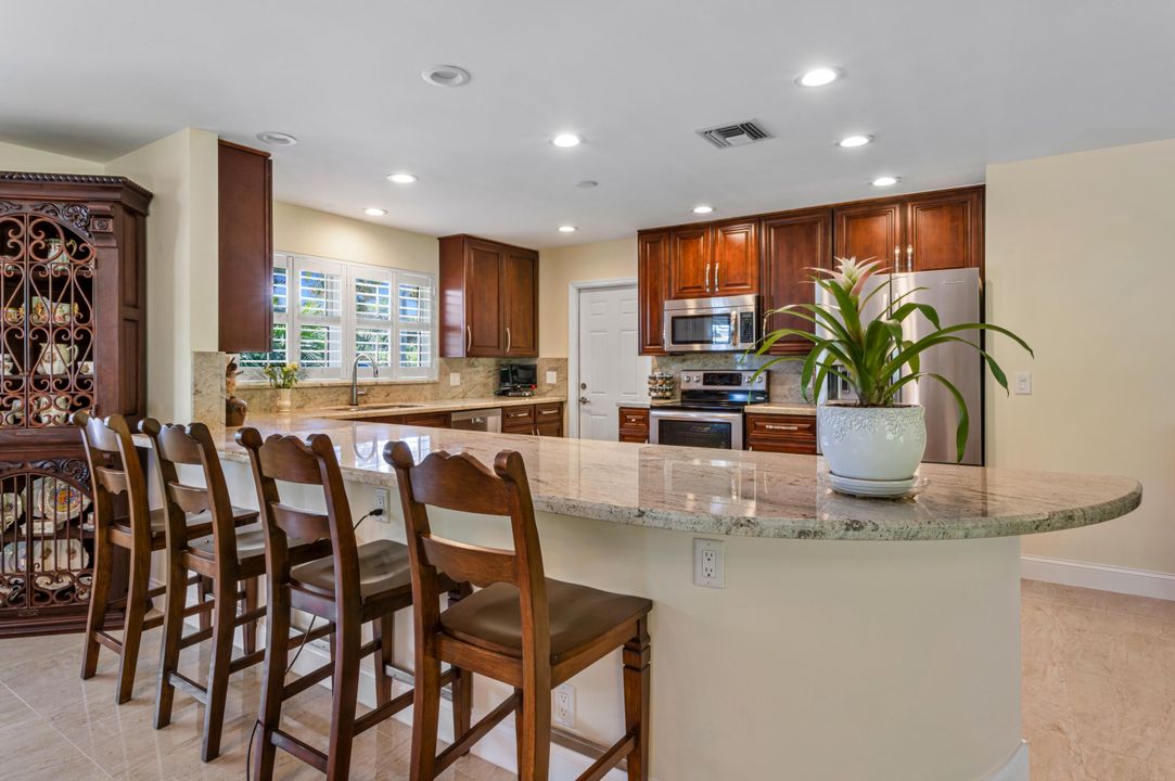 Active With Contract: $1,795,000 (3 beds, 2 baths, 1875 Square Feet)