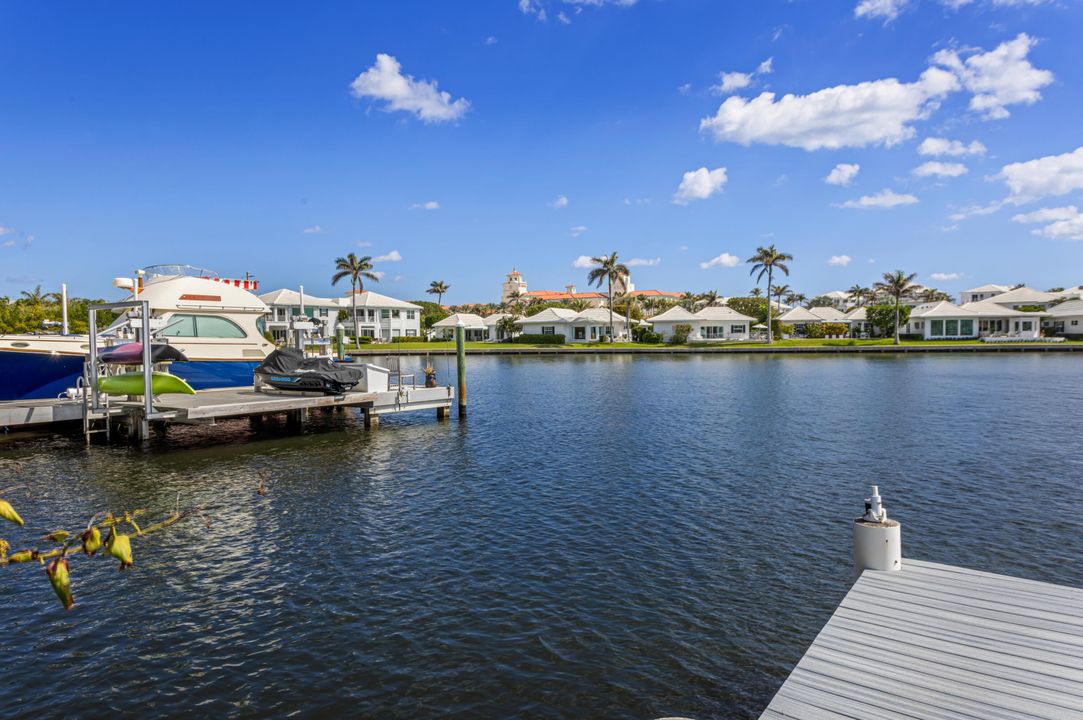 Active With Contract: $1,795,000 (3 beds, 2 baths, 1875 Square Feet)