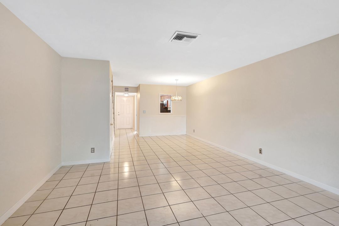 Active With Contract: $255,000 (3 beds, 2 baths, 1200 Square Feet)