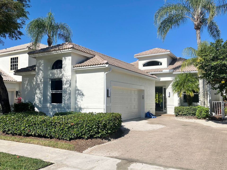 Recently Sold: $1,425,000 (3 beds, 3 baths, 1960 Square Feet)