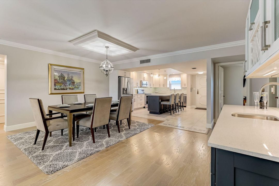 Active With Contract: $799,000 (3 beds, 3 baths, 1936 Square Feet)