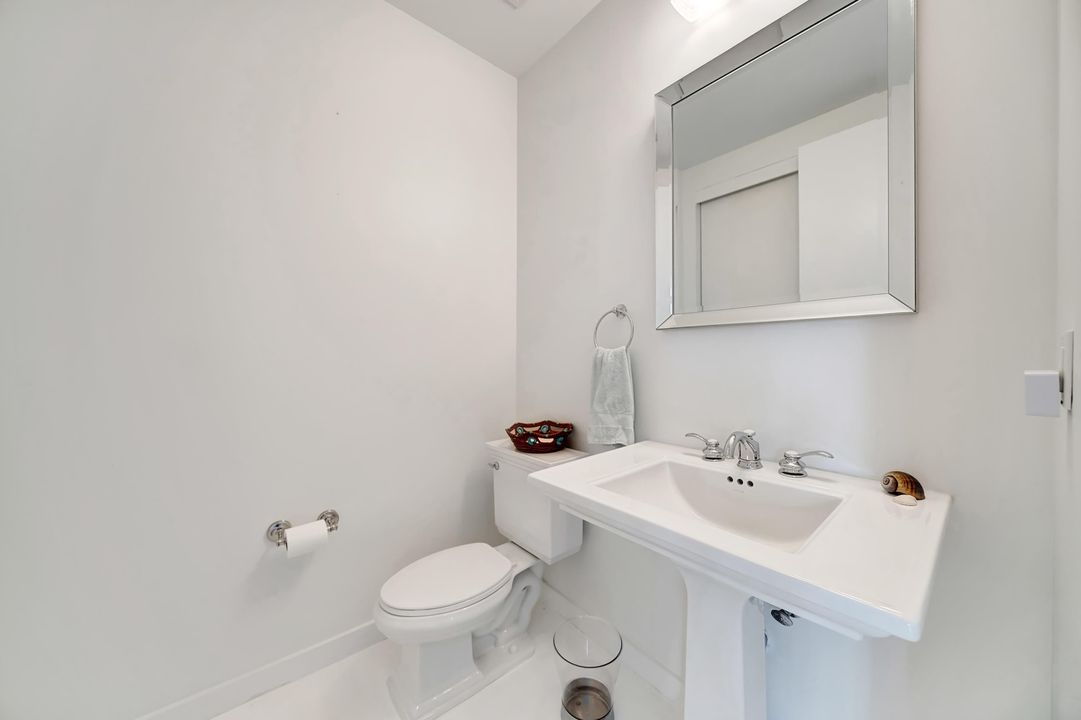 Active With Contract: $7,000 (2 beds, 2 baths, 1343 Square Feet)