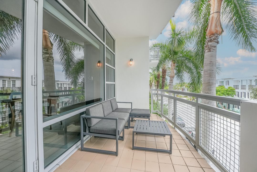 Active With Contract: $7,000 (2 beds, 2 baths, 1343 Square Feet)