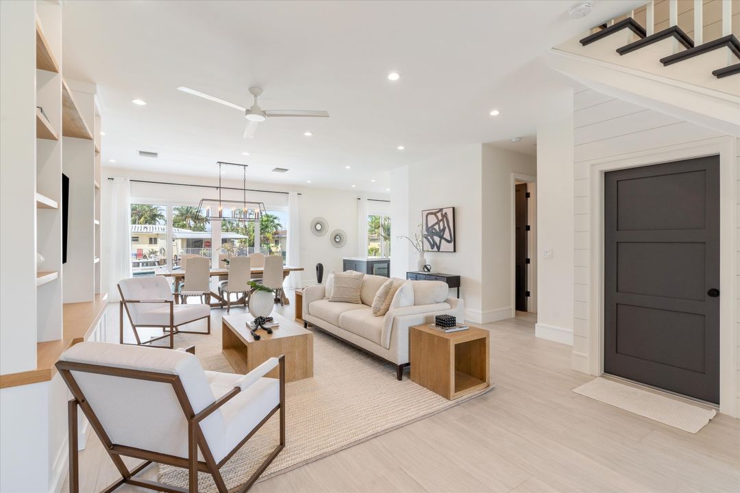 Active With Contract: $2,195,000 (4 beds, 2 baths, 2571 Square Feet)