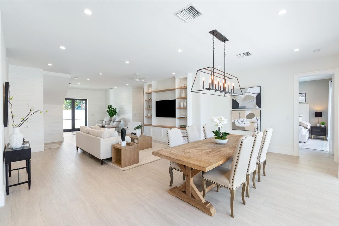 Active With Contract: $2,195,000 (4 beds, 2 baths, 2571 Square Feet)