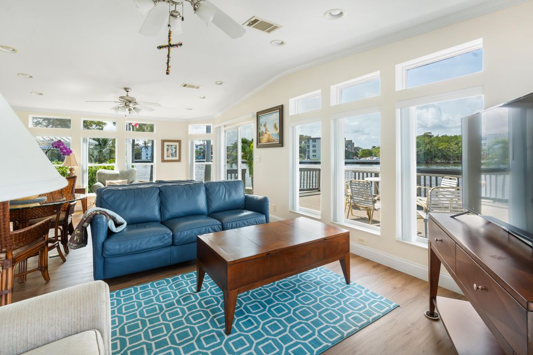 Active With Contract: $985,000 (3 beds, 2 baths, 1888 Square Feet)