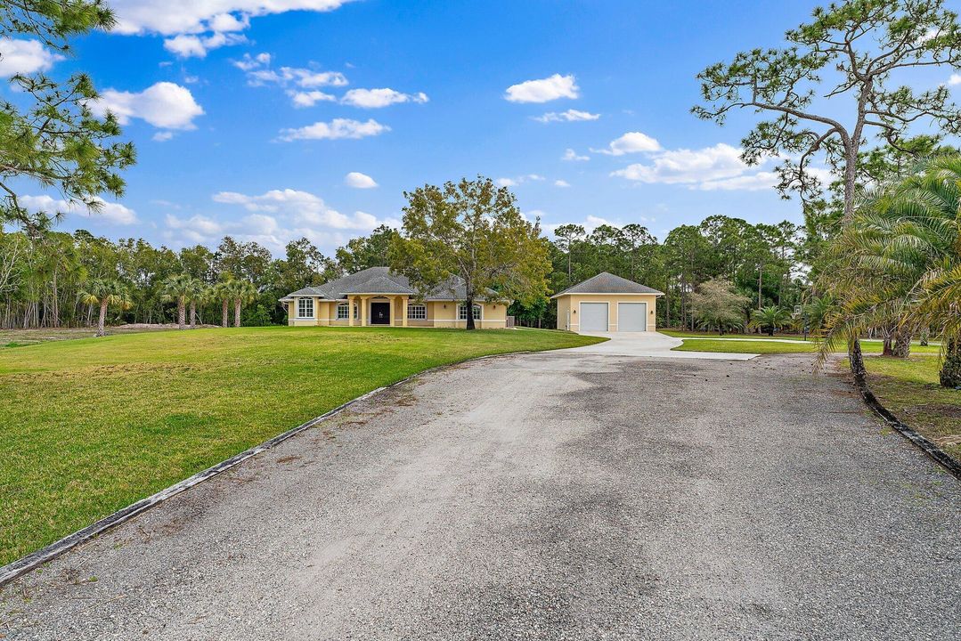 For Sale: $1,450,000 (4 beds, 2 baths, 2372 Square Feet)