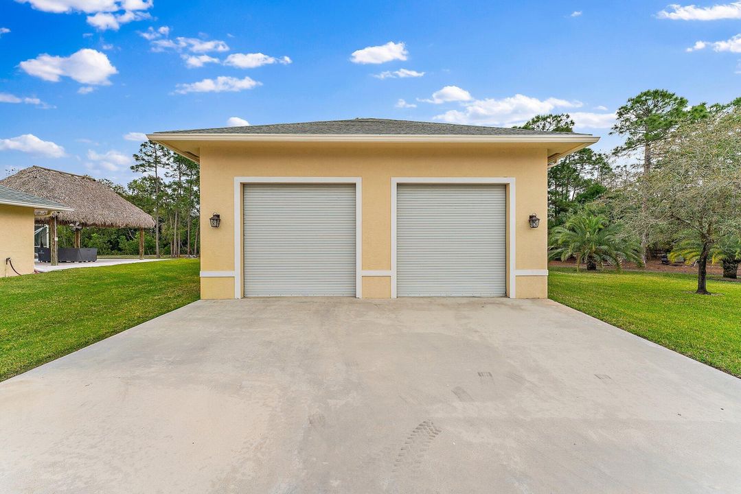 For Sale: $1,450,000 (4 beds, 2 baths, 2372 Square Feet)