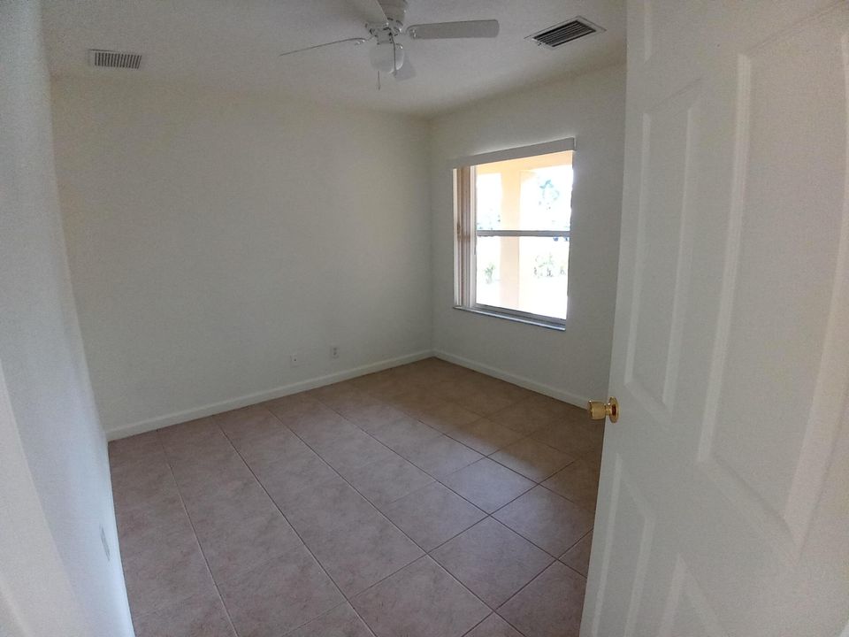 For Rent: $3,500 (3 beds, 2 baths, 1301 Square Feet)