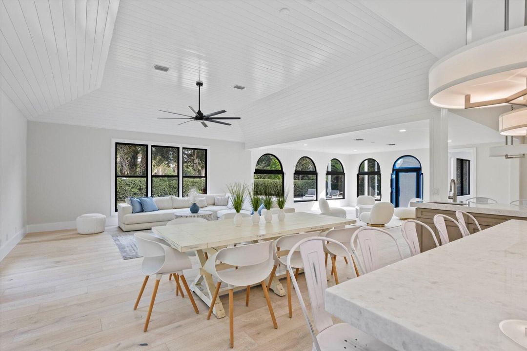 Active With Contract: $4,500,000 (4 beds, 4 baths, 5260 Square Feet)