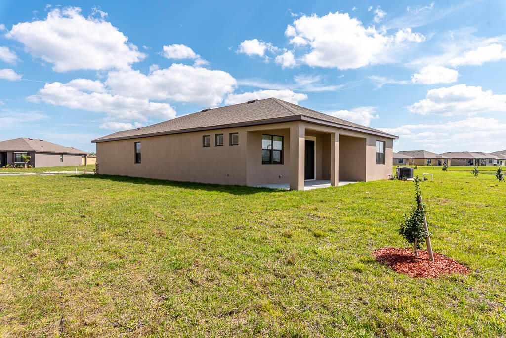 Active With Contract: $2,350 (4 beds, 2 baths, 2034 Square Feet)