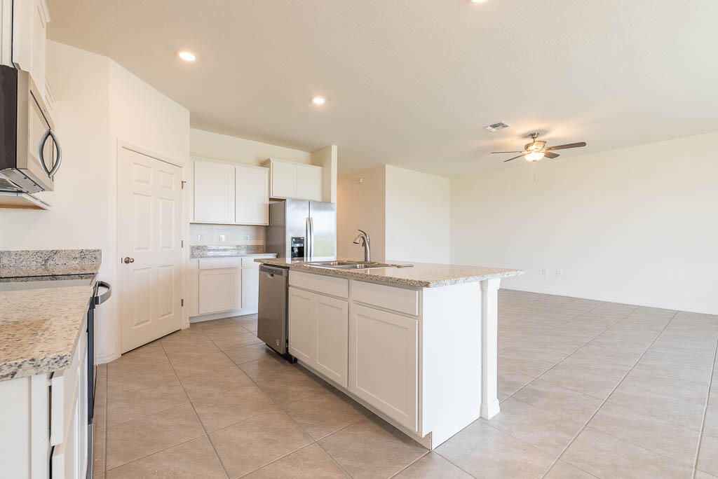 Active With Contract: $2,350 (4 beds, 2 baths, 2034 Square Feet)