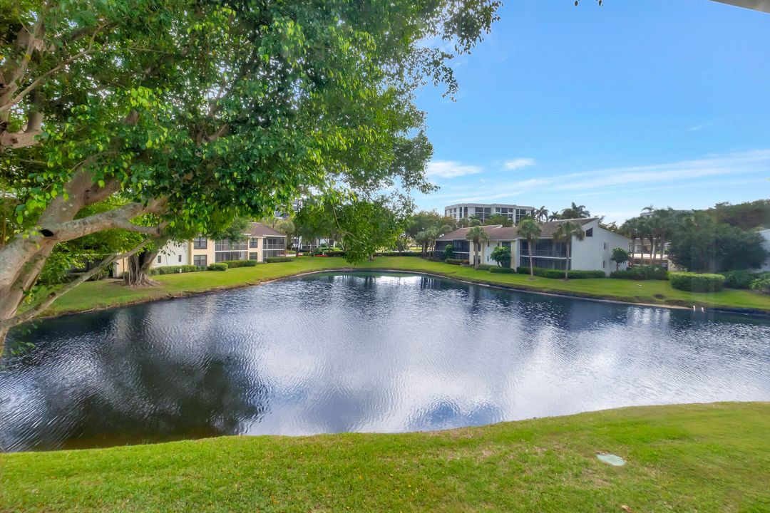 Active With Contract: $549,900 (3 beds, 2 baths, 1680 Square Feet)