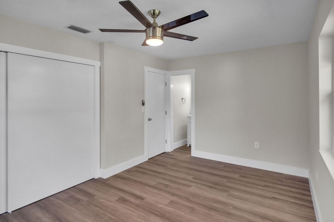 For Sale: $325,000 (4 beds, 2 baths, 1655 Square Feet)
