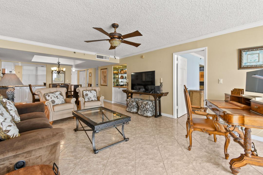 Active With Contract: $5,500 (2 beds, 2 baths, 1270 Square Feet)