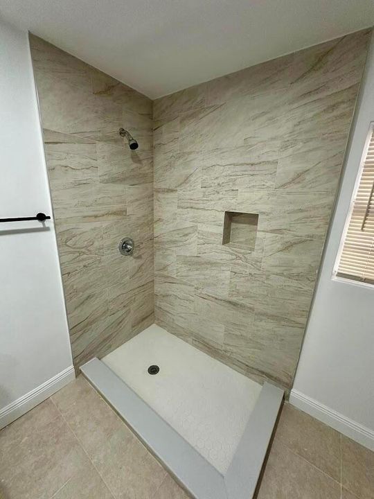 出租: $1,900 (3 贝兹, 2 浴室, 1128 平方英尺)