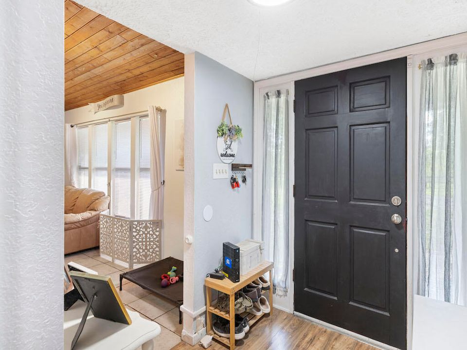 Active With Contract: $490,000 (4 beds, 2 baths, 1847 Square Feet)