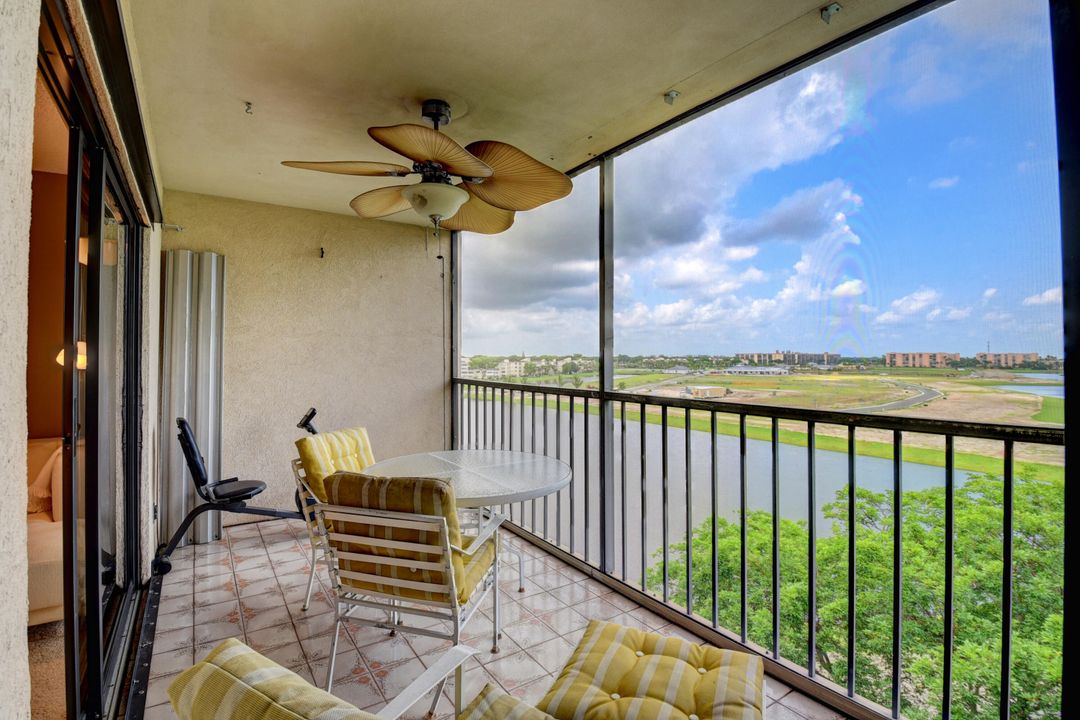 Active With Contract: $3,200 (2 beds, 2 baths, 1230 Square Feet)