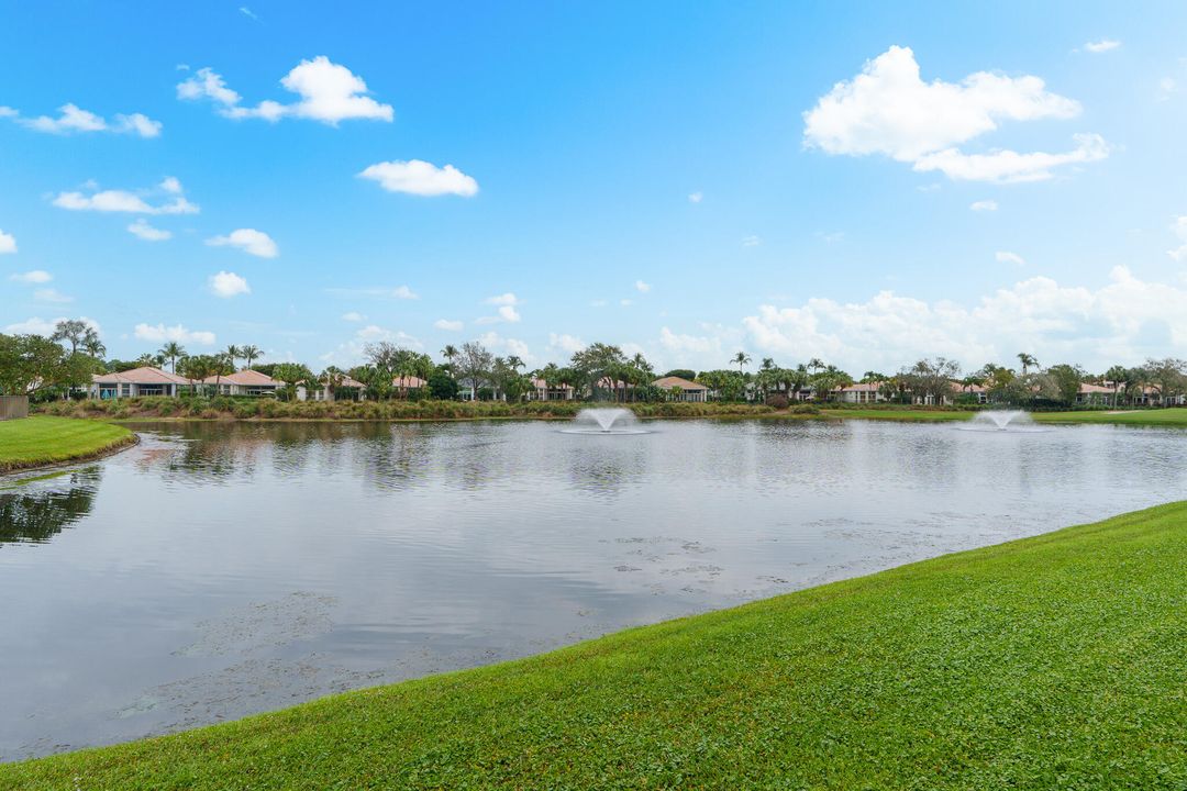 Active With Contract: $2,080,000 (4 beds, 4 baths, 3886 Square Feet)