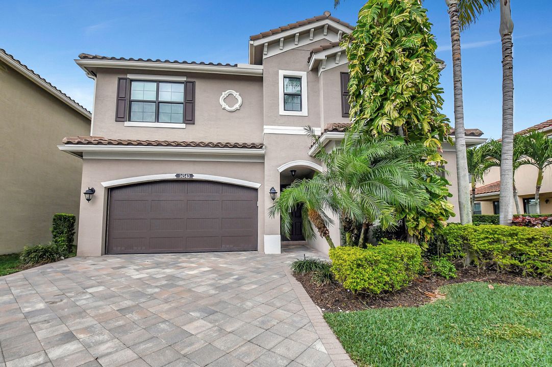 Active With Contract: $5,800 (4 beds, 3 baths, 2656 Square Feet)