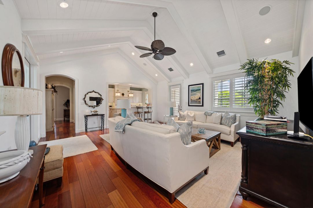 Active With Contract: $5,200,000 (4 beds, 4 baths, 3752 Square Feet)