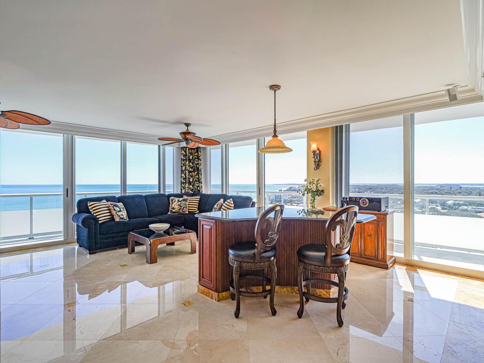 For Sale: $2,595,000 (3 beds, 3 baths, 2224 Square Feet)